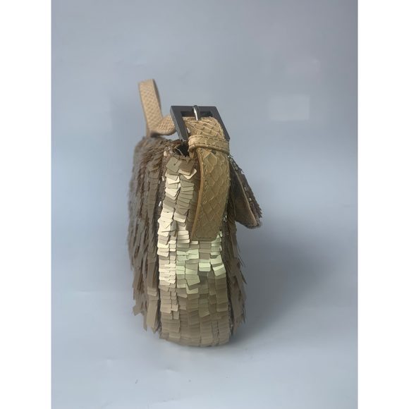 Fendi Baguette in Gold sequins and python leather - Picture 4 of 15